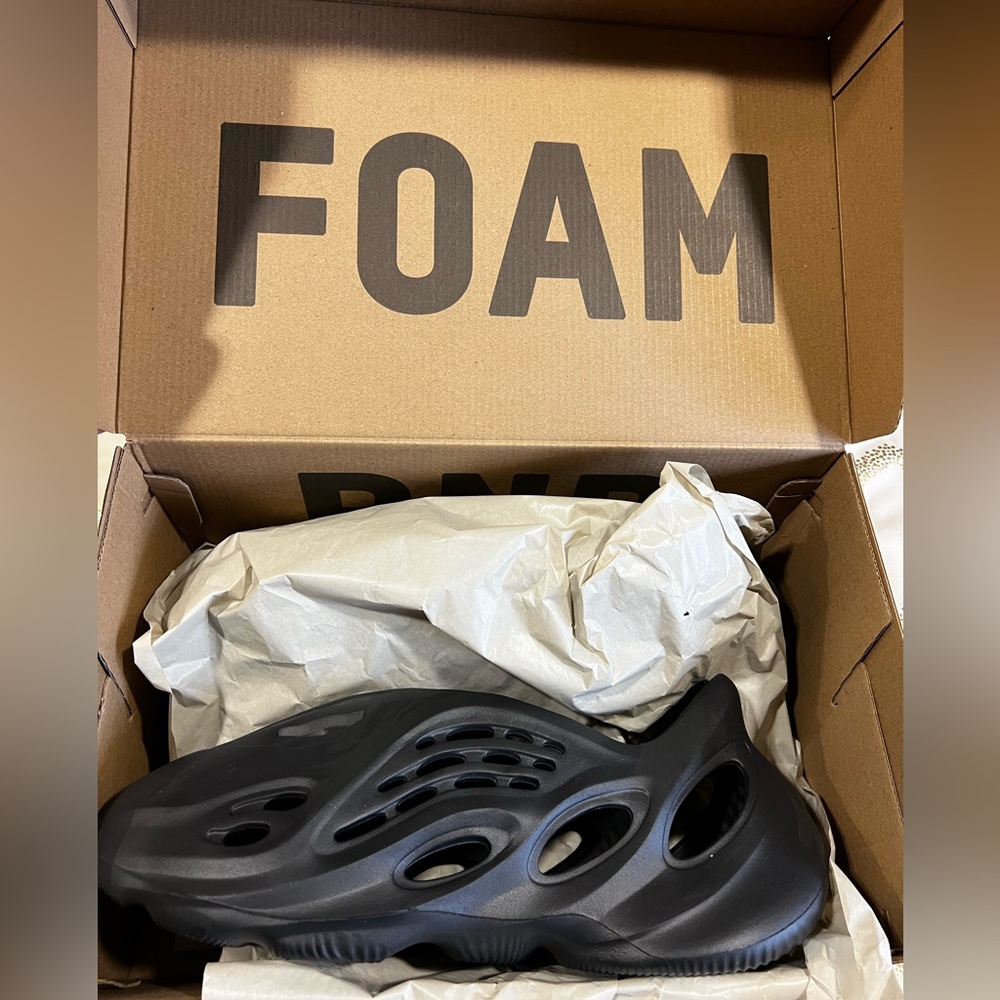 Onyx Yeezy Foam Rnr
